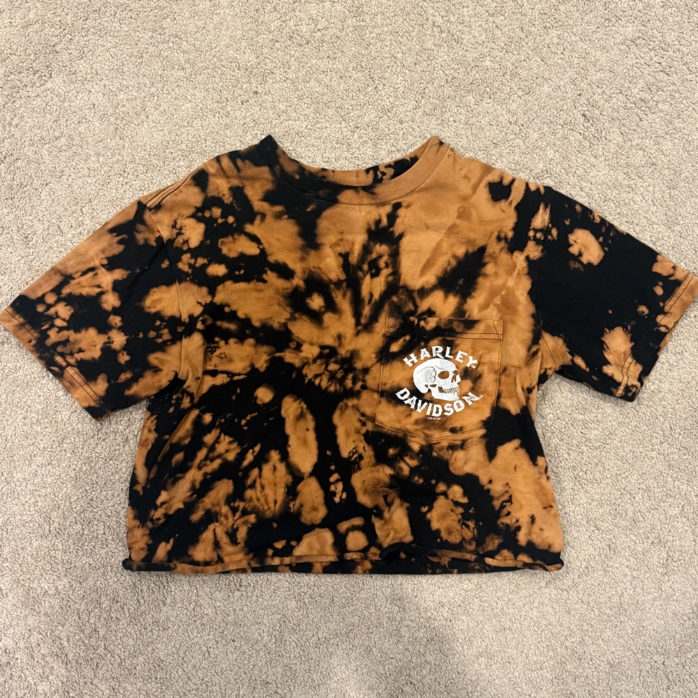 Harley-Davidson Boswells Nashville T-Shirt - Cropped Black and Brown Tie-Dye